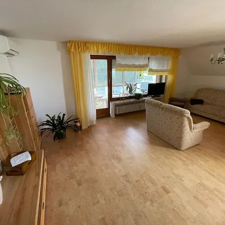 Apartment Im Gruenen *